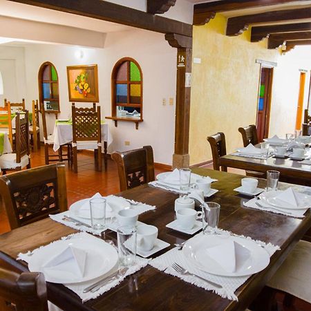 Hotel Sol De La Villa Вилья-де-Лейва Экстерьер фото